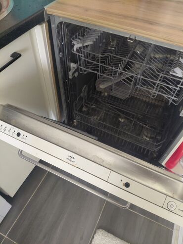 скупка стиральной машинки: Встраиваемая посудомоечная машина Whirlpool - Полновстраиваемая