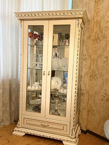 qonağ desti: Klassik üslubda ağ rəngli qonaq otağı mebel dəsti Tərkibi: - 2 ədəd — 2