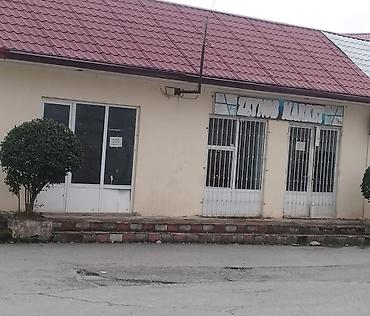 3 sot torpaq satilir: 2 mağazada satılır 1 ri 20 kvadrat obiri 30 razılaşma yolu ilə Ağsu — 3