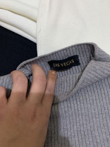 Kardiqanlar, jaketlər: Qadın geyimleri ikinci el az geyilib ve geyinilmeyen etiketlilerde — 7