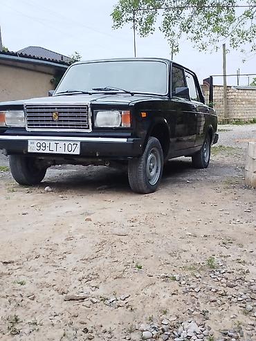 VAZ (LADA): LADA 2107, qara rəng, sedan kuzov. Texniki xüsusiyyətlər: - — 6