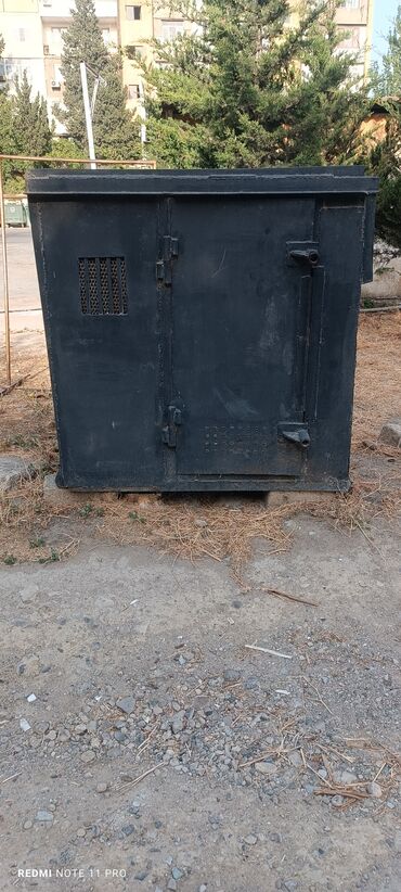 dovşan yuvaları: Qus yuvasi toyuq yuvasi qalin materialdandi salamatdi