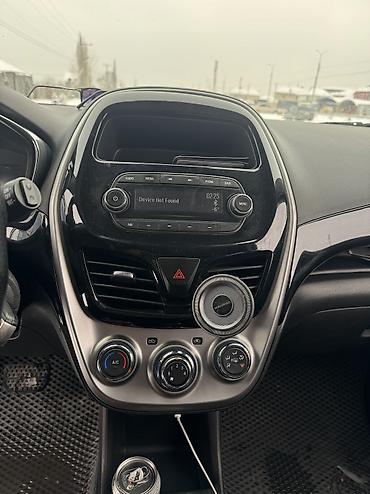 Chevrolet: Chevrolet Spark: 2018 г., 0.1 л, Вариатор, Бензин, Хэтчбэк — 9