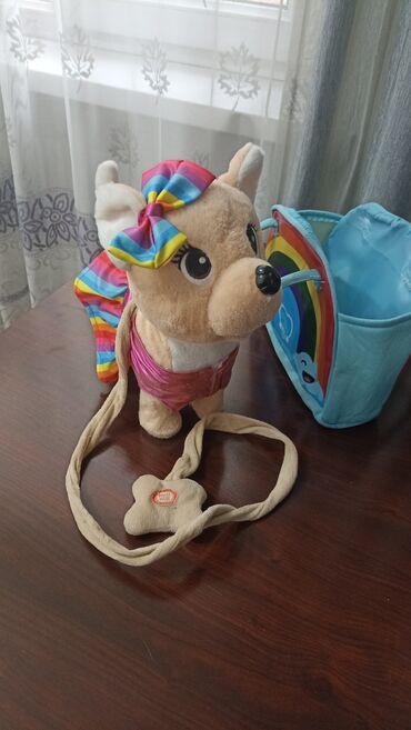 электронный игрушычный машина: Собачка, работает от батареек. Ходит под музыку. Идёт в комплекте