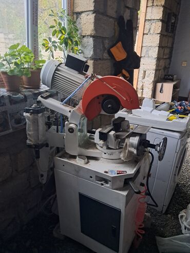 heyet qapi: Metall üçün kəsici dəzgah – dairəvi diskli - Güclü elektrik mühərriki