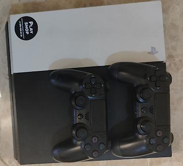 plesteysen: PlayStation 4 (PS4) Slim – 500 GB - Rəng: İki tonlu (ağ və qara üst — 1