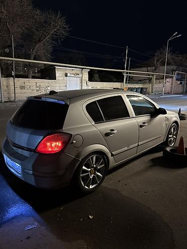 Opel: Opel Astra H hatchback - Kuzov: 5 qapılı hatchback, gümüşü rəng - — 11