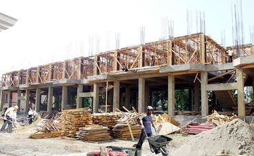 Quru inşaat materialları: Evlərin sıfırdan tikintisi aparılır. Bütün işlər – layihə, smeta