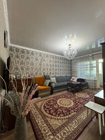 квартира 77 серия: 3 комнаты, 70 м², 105 серия, 1 этаж, Старый ремонт