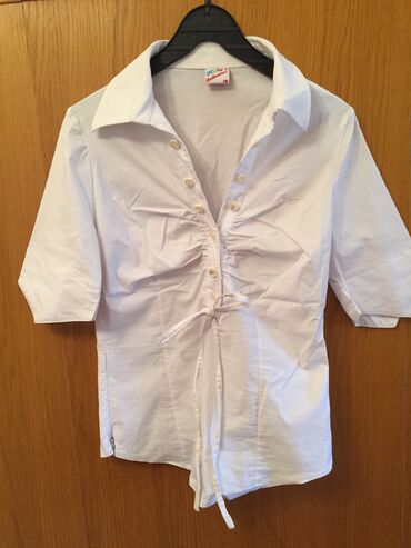 bluza sako: Kvalitetna košulja sa elastinom, samo dva puta obučena, vel. 38