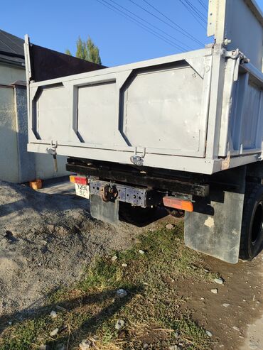 резина для газона: Жүк ташуучу унаа, ZIL, Стандарт, 7 т, Колдонулган