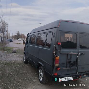 Mercedes-Benz: Mercedes-Benz 220: 1991 г., 2.9 л, Механика, Дизель, Бус