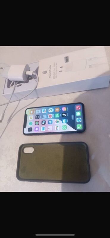 поко 3х про: IPhone Xs, 64 ГБ, Золотой, Зарядное устройство, 87 %