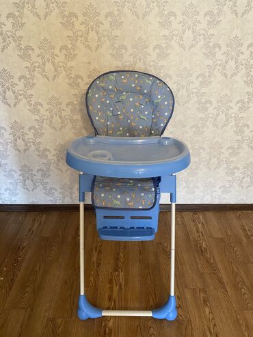 стулья для детей: Срочно продаю Стул для кормления в отличном состоянии!!!! Имеет 3