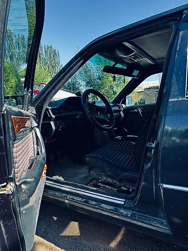 мотор морнинг: Mercedes-Benz W124: 1990 г., 2.4 л, Механика, Бензин, Седан — 6