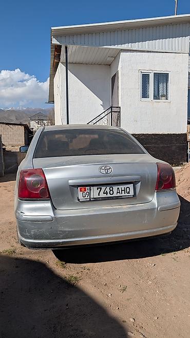 2 9 тди: Toyota Avensis: 2003 г., 2 л, Кол менен иштөөчү, Дизель, Седан — 3