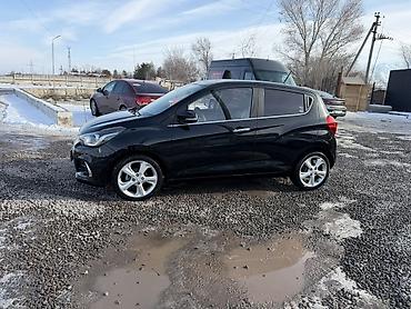 Chevrolet: Chevrolet Spark: 2016 г., 1 л, Автомат, Бензин, Хэтчбэк — 2