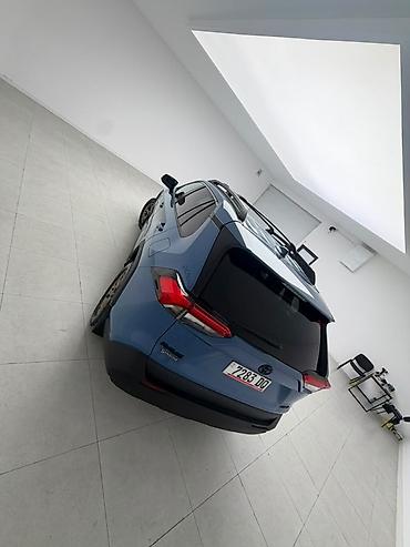 продам рав 4 гибрид: Toyota RAV4: 2023 г., 2.5 л, Автомат, Гибрид, Кроссовер — 2