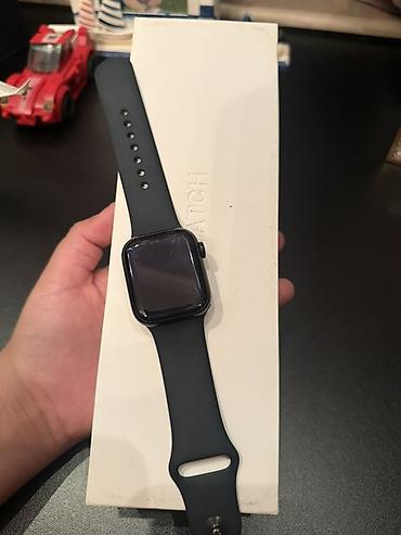 Apple Watch Series (alümkorpus, qara silikon kəmər)

9 series
