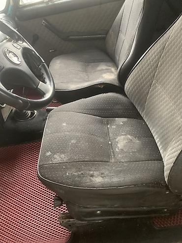 ВАЗ (ЛАДА): ВАЗ (ЛАДА) 2106: 1984 г., 1.7 л, Механика, Седан — 10