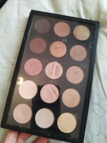 Salon, tibbi kreslolar: Для хранения ресниц. kiprik ve s. uchun saxlanma — 31