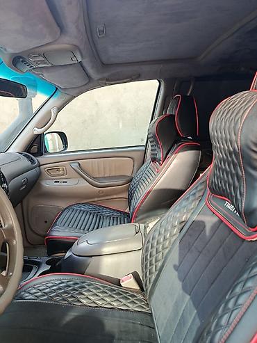 Транспорт: Toyota Sequoia: 2005 г., Внедорожник — 5