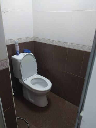 Uzunmüddətli kirayə mənzillər: Nəsimi rayonu, Azərbaycan Tibb Universtetinin yanında 9 mərtəbəli — 12