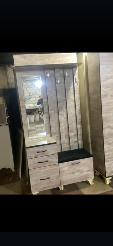 ayaqqabi ucun polka: Açılan, 1 qapı Düz dolab, Dəhliz dolabı