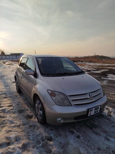 машина kg бишкек тойота: Toyota ist: 2002 г., 1.3 л, Автомат, Бензин, Седан