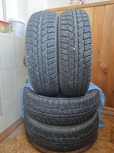 70: Шины 185 / 65 / R 15, Зима, Б/у, Комплект, Легковые, Roadstone — 1