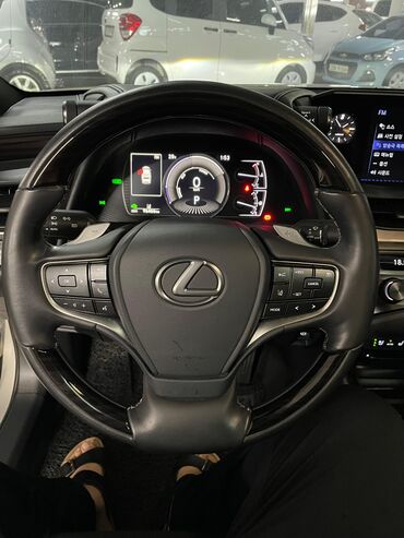 Lexus: Lexus ES: 2019 г., 2.5 л, Гибрид, Седан — 7
