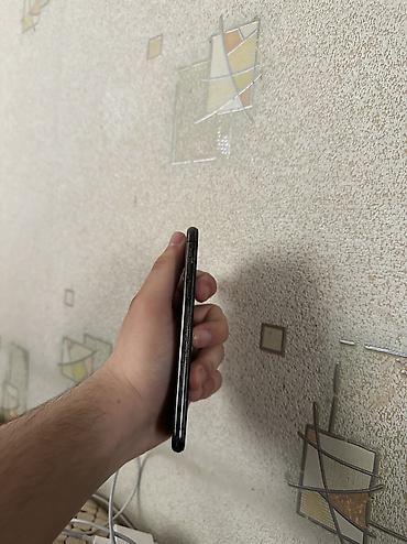 Apple iPhone: IPhone X, 64 GB, Qara — 7