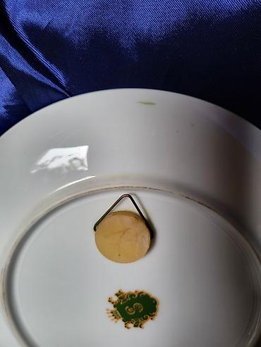 Slike i ramovi: Tanjir za na zid iz 70ih nemacki porcelan. Porcelanski tanjir za na — 9