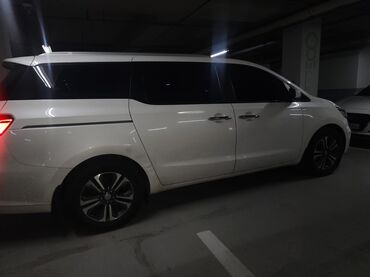 Kia: Kia Carnival: 2019 г., Дизель, Минивэн — 18