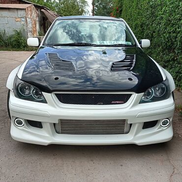 шлифовальную машину для пола: Toyota Altezza: 2002 г., 2.5 л, Механика, Бензин, Седан