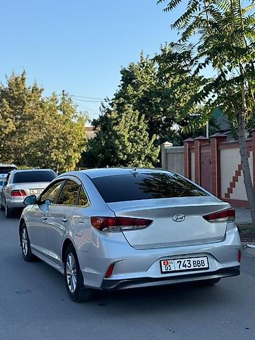 Продажа авто: Hyundai Sonata: 2017 г., 2 л, Автомат, Бензин, Седан — 4