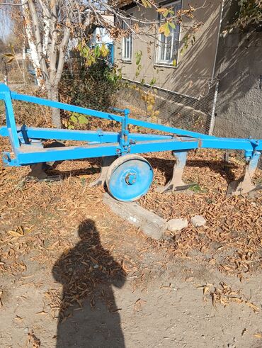 набор инструментов: Навесной плуг для трактора - Тип: оборотный/корпусной плуг навесной -