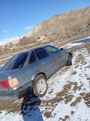 машина алмашу: Audi 80: 1992 г., 2 л, Механика, Бензин, Седан