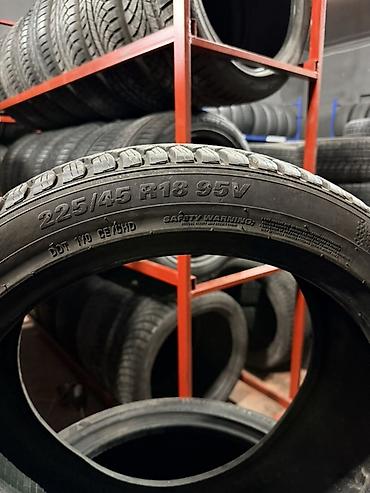 kumho: Комплект зимних шин Kumho 225/45 R18 95V M+S (радиальные — 3