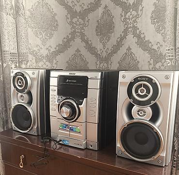 mercedes mikro: Sony mikro-musiqi mərkəzi – 3 disklik CD Aux. Radio. Kaset İşlək — 2