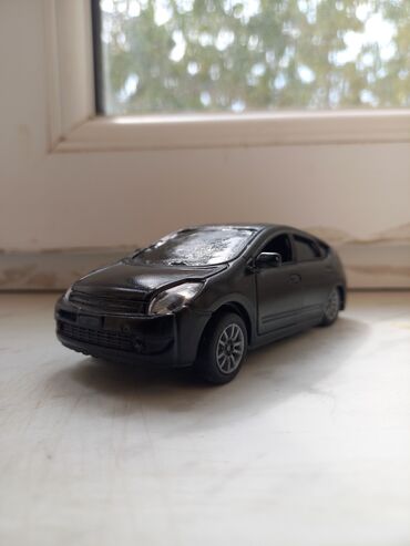 Toyota, 2025 il, 1:35, Dəmir