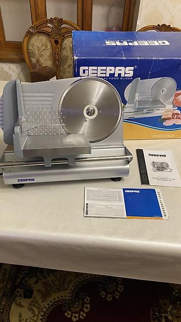Geepas Professional Food Slicer (GMG763) - İri paslanmayan poladdan