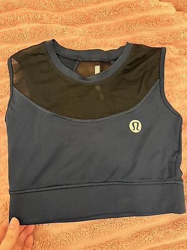 Женская одежда: Топ для тренировок Lululemon - Крой: укороченный, без рукавов — 1