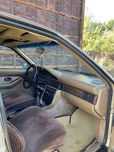 Audi: Audi 100: 1990 г., 2 л, Механика, Бензин, Седан — 6