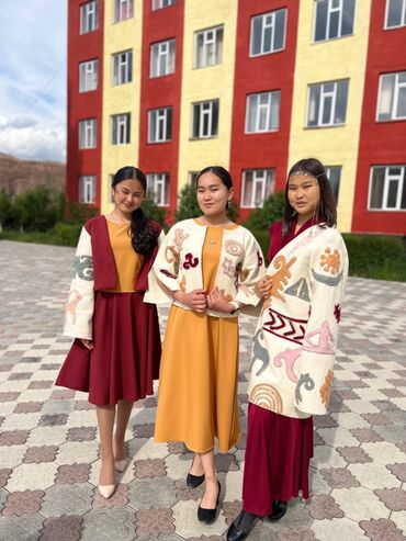 кыргызские национальные платья на прокат бишкек: Улуттук кийим, Аял, 44, 46 (M), 2 days rent