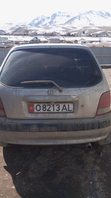 plate na 1 god: Honda Logo: 1999 г., 1.3 л, Автомат, Бензин