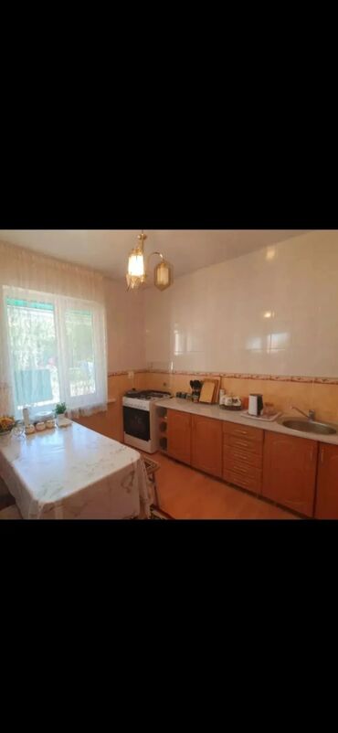 дом в село садовое: 80 м², 4 комнаты, Парковка, Сарай, Забор, огорожен