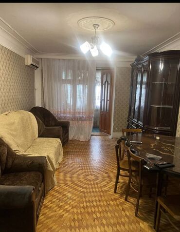 Uzunmüddətli kirayə evlər: 80 kv. m, 3 otaqlı -da lalafo.az — 8 Uzunmüddətli kirayə evlər: 80 kv. m, 3 otaqlı — 8