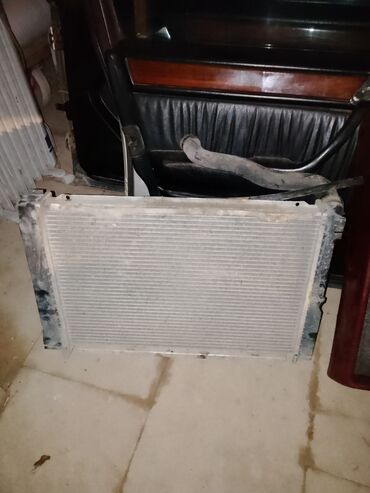 Digər avtomobil ehtiyat hissələri: Məhsul: Mercedes-Benz üçün orijinal ehtiyat hissələri dəsti Tərkib: - — 27