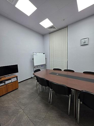 Аренда помещений свободного назначения: Сдается 2 этажное коммерческое помещение 540 кв м Адрес - — 5